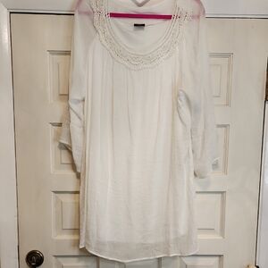 CALSTYLE White Crochet Neck With Pearl Beads Tunic Blouse All Pearls Intact 3XL